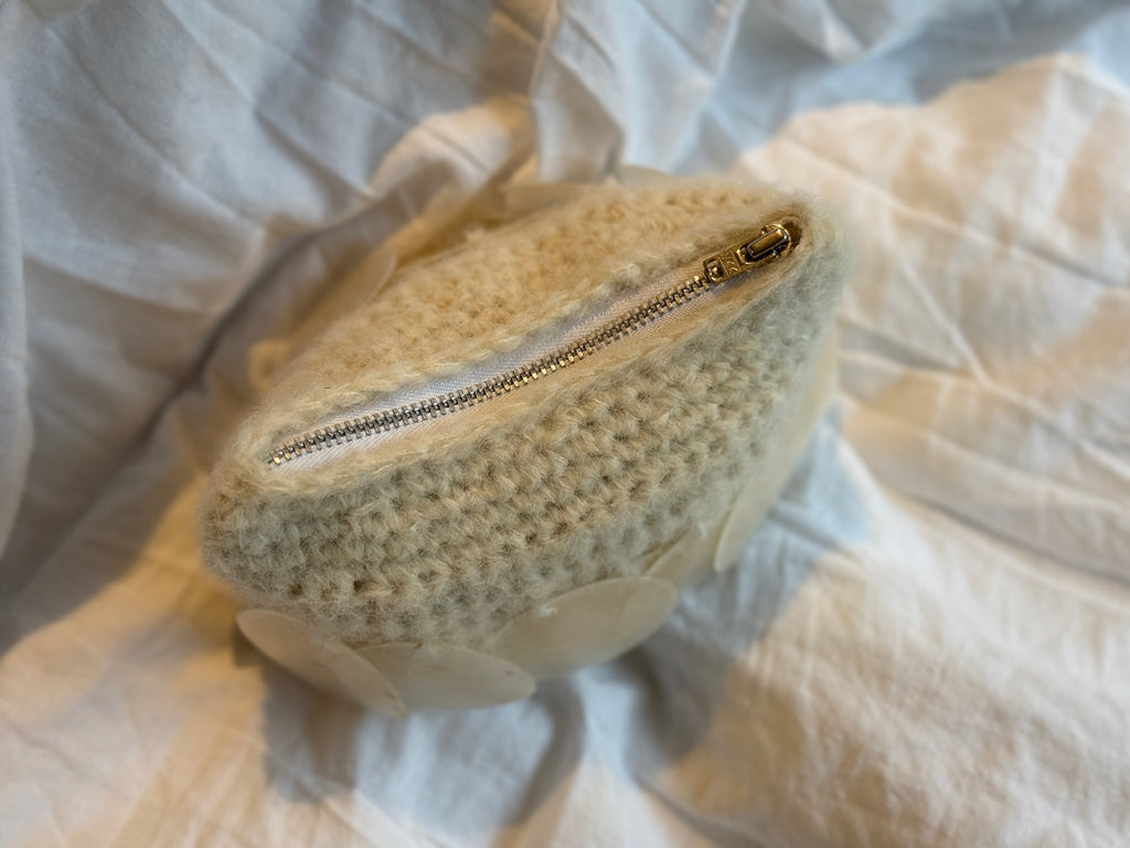 Seashell bag, Vanilla