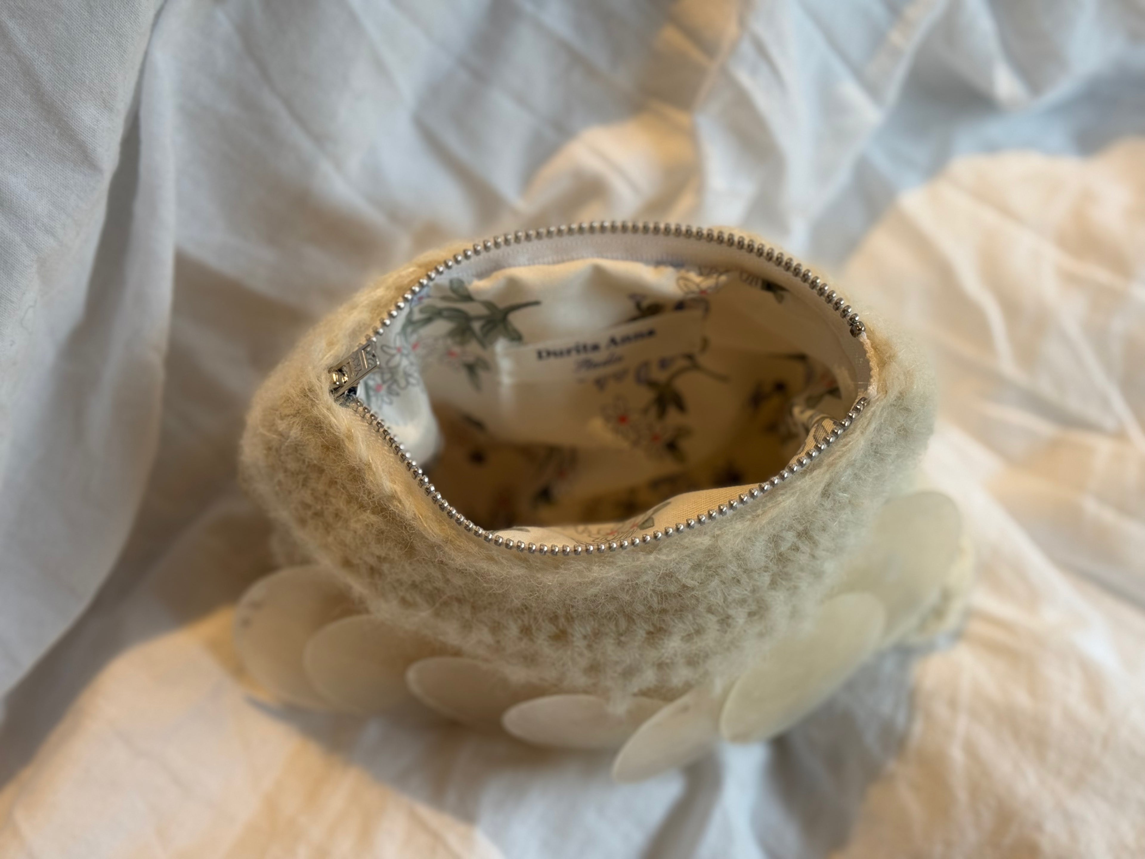 Seashell bag, Vanilla